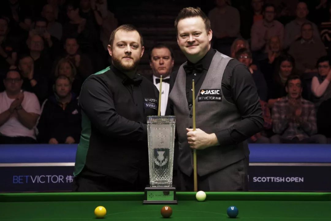 他不僅以卓 他不僅以卓