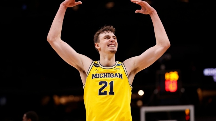 加强战术执 加强战术执